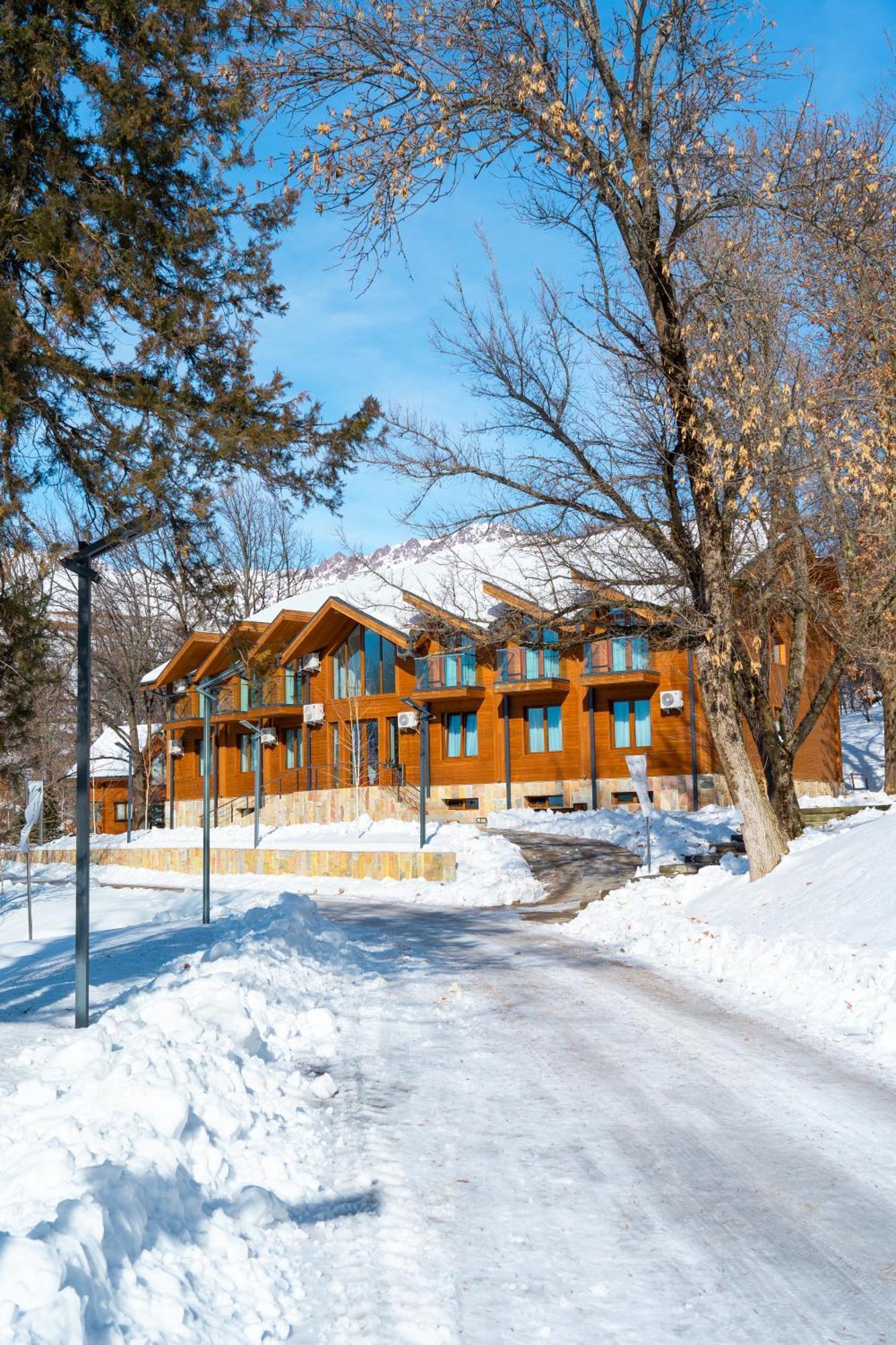 Green Hills Resort Uzbekistan Chimbaylyk Kültér fotó